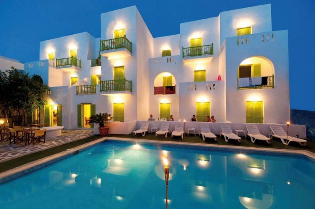 Siren Rooms And Apartments Paros Eksteriør billede