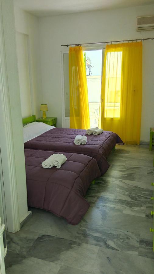 Siren Rooms And Apartments Paros Eksteriør billede